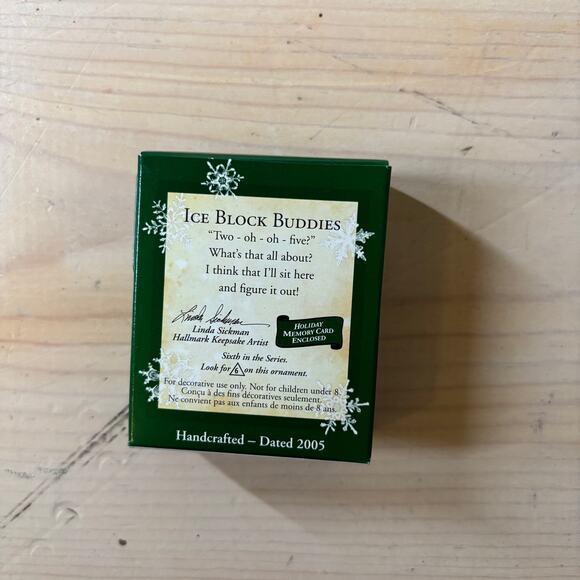 Hallmark Keepsake Ornament NIB Ice Block Buddies 2005 Minature Collectors Series - Picture 3 of 11